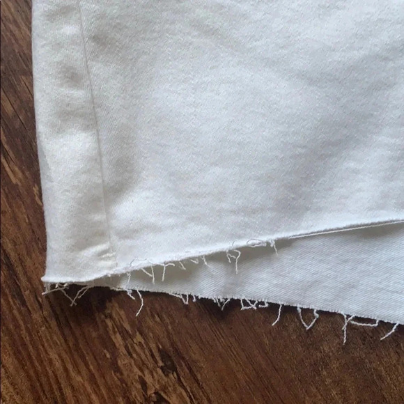 Universal Thread High Rise Raw Hem Midi Shorts Sour Creme - Picture 11 of 11